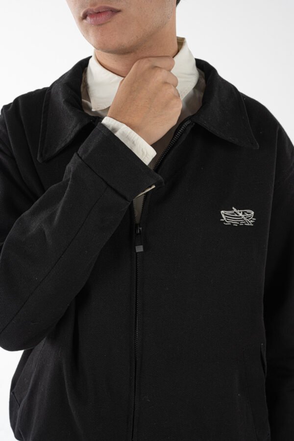 Como's essential jacket (black)