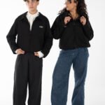 Como's essential jacket (black)